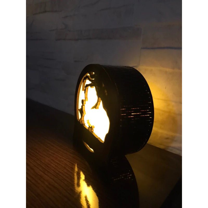 Luminária Coraline Geek – Decoração Criativa de Mesa