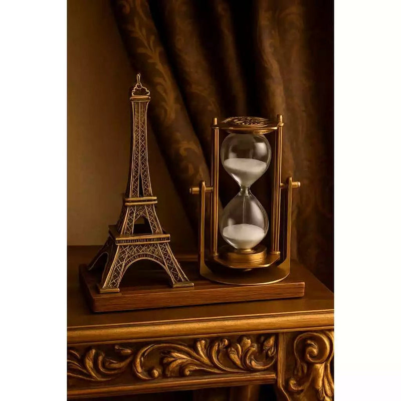Torre Eiffel com Ampulheta Decorativa – Enfeite de Luxo para Escritório e Sala